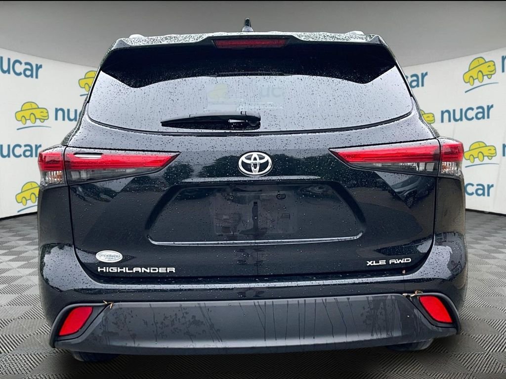 Used 2023 Black Toyota XLE image 3