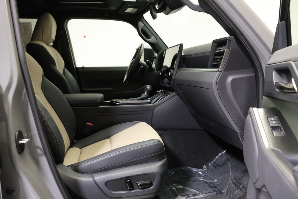 2025 Lexus GX Overtrail - Photo 41