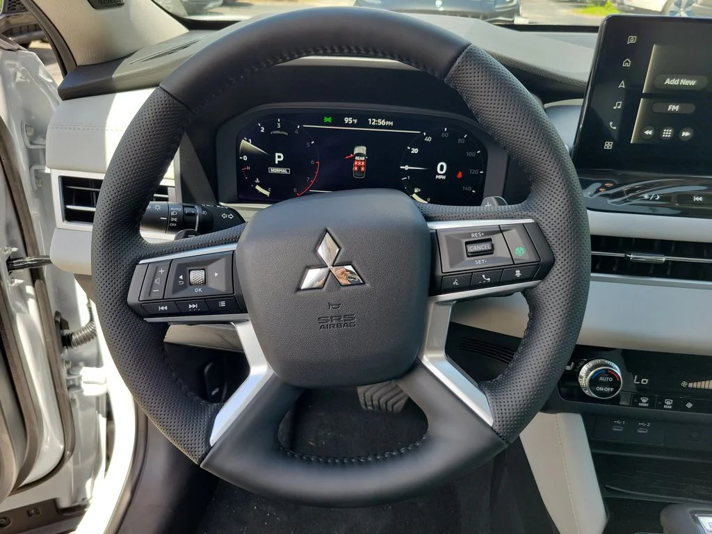 New 2026 WHITE DIAMOND Mitsubishi SE 1.5T 2WD image 29