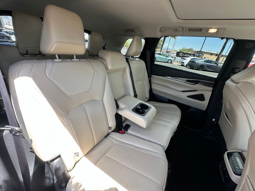 Used 2022 Gray INFINITI LUXE image 25