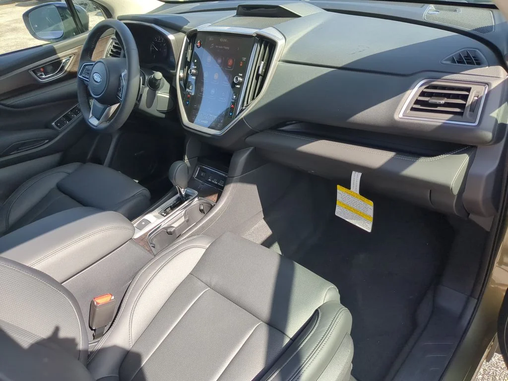 New 2026 AUTUMN GREEN METALLIC Subaru Touring 7-Passenger image 12