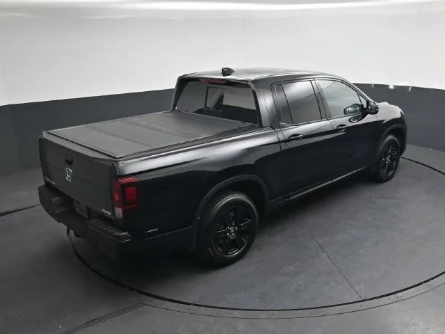 Used 2018  Honda Black Edition image 24