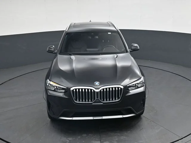 Used 2024 Gray BMW sDrive30i image 30