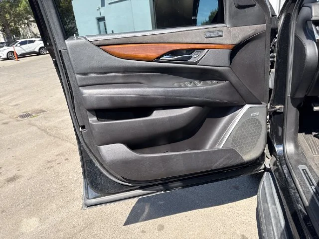 Used 2020 Black Raven Cadillac Luxury image 16
