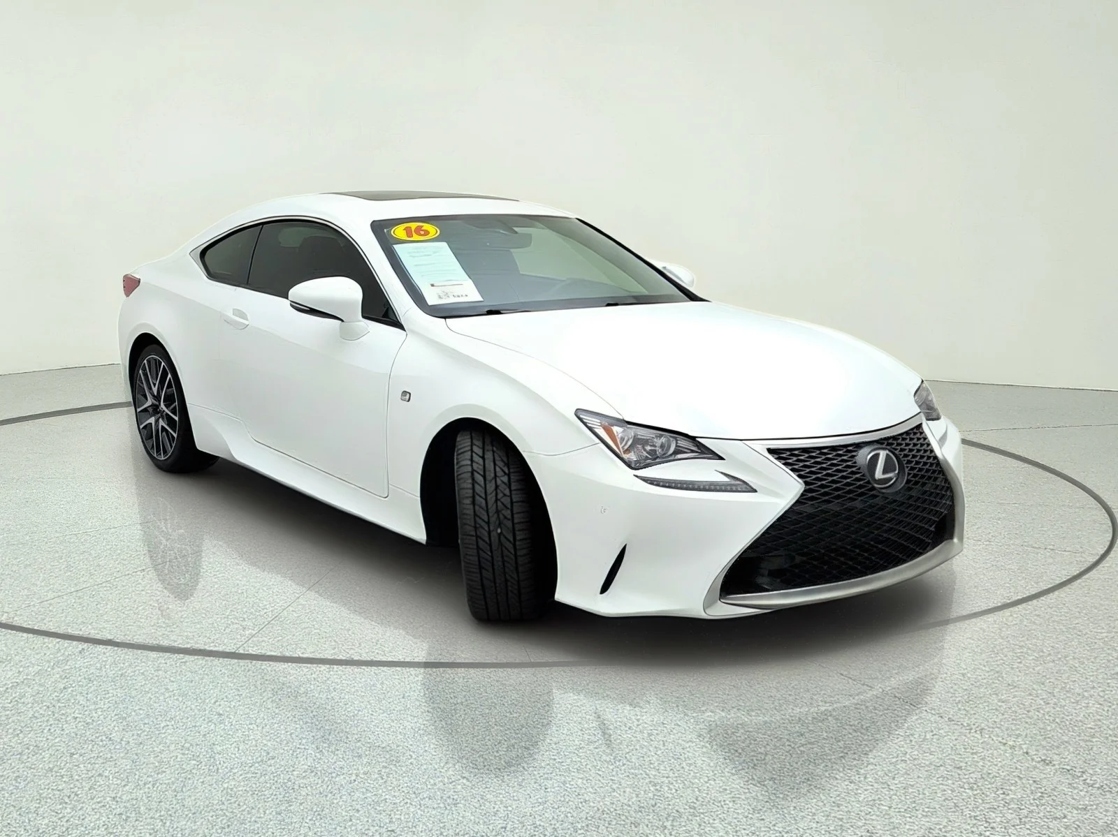 Used 2016 Ultra White Lexus CLOTH image 8