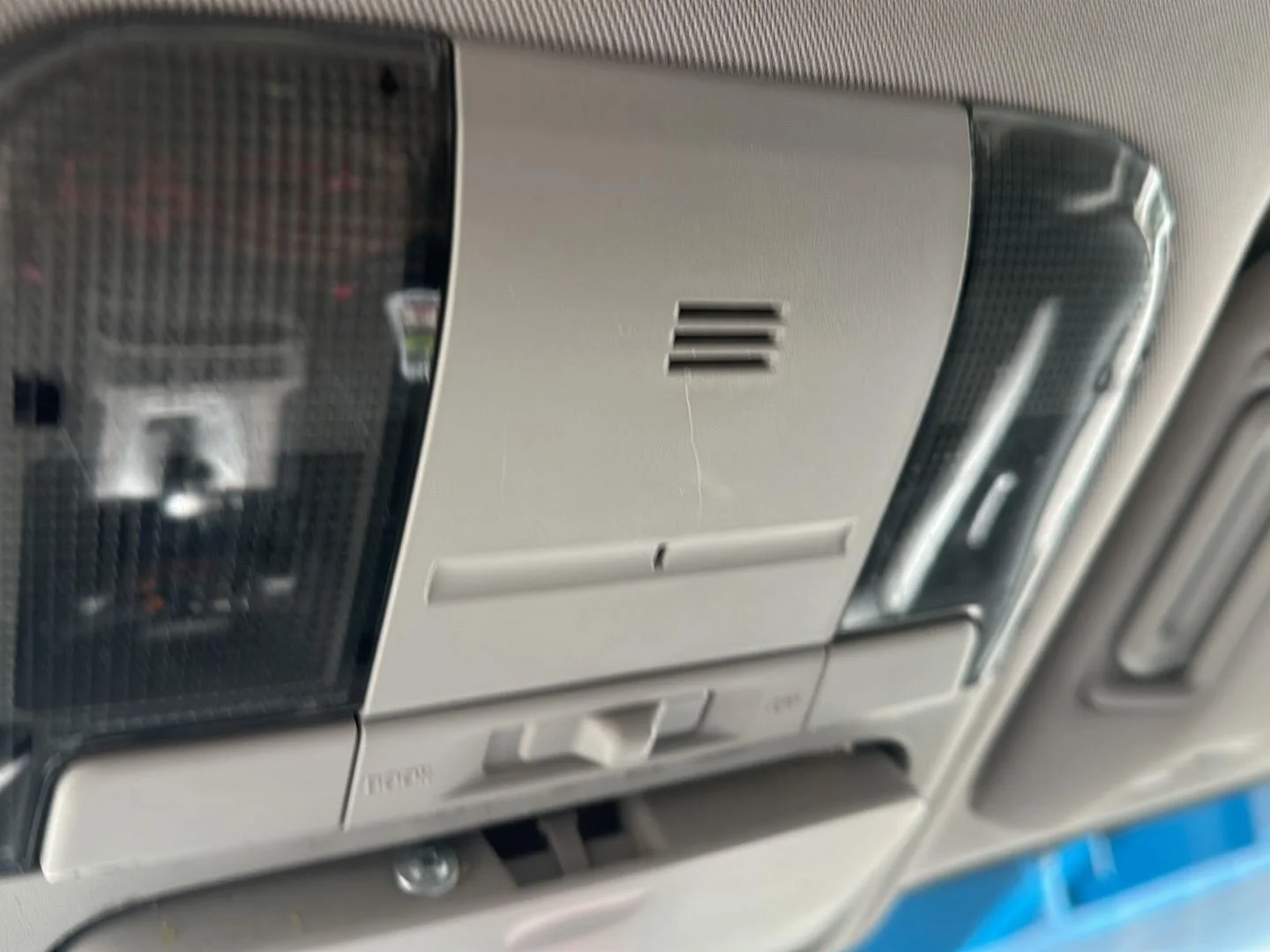 Used 2013 Ice Silver Metallic Subaru 2.5i Premium image 19