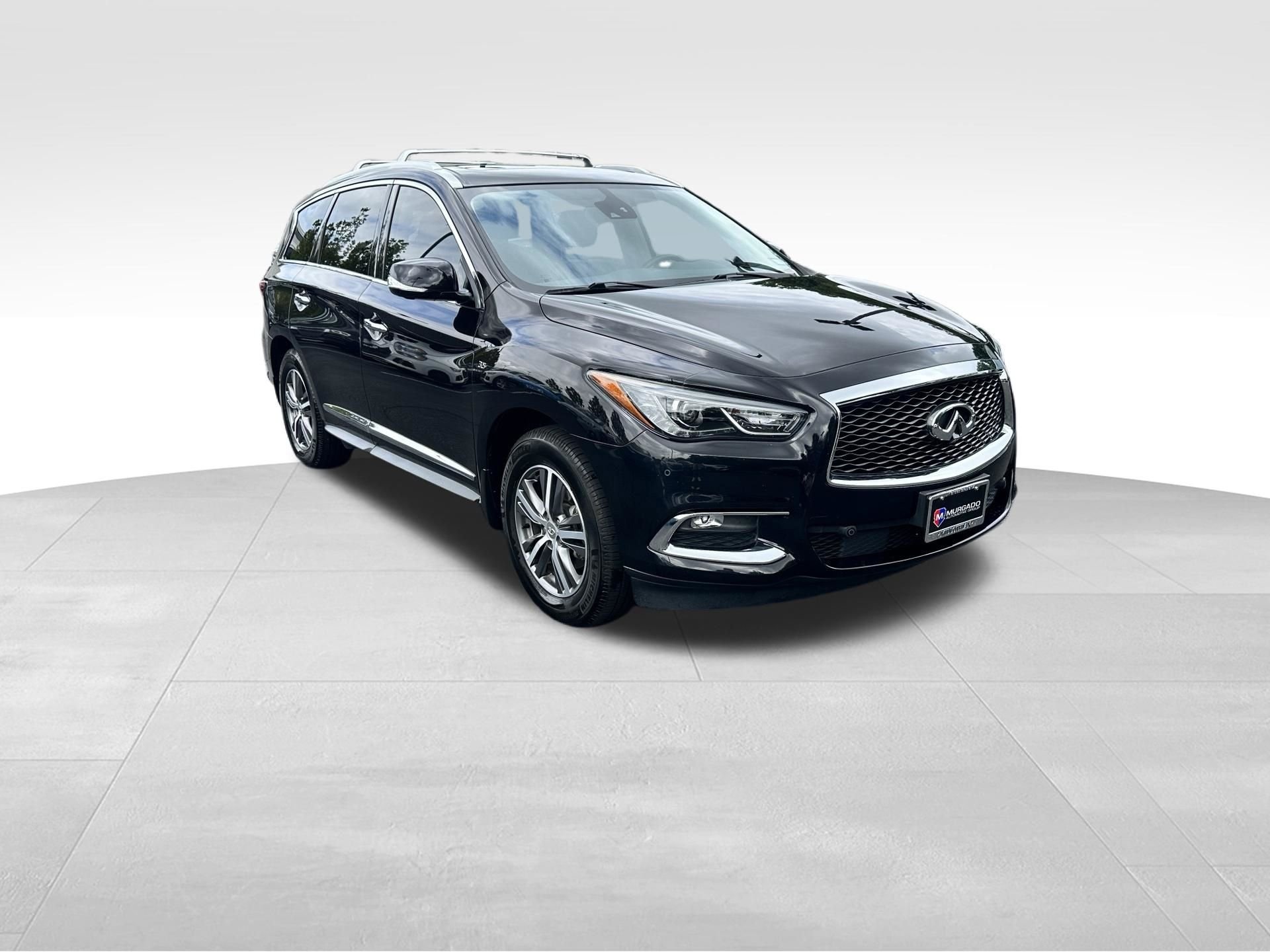Used 2020 Black INFINITI LUXE image 15