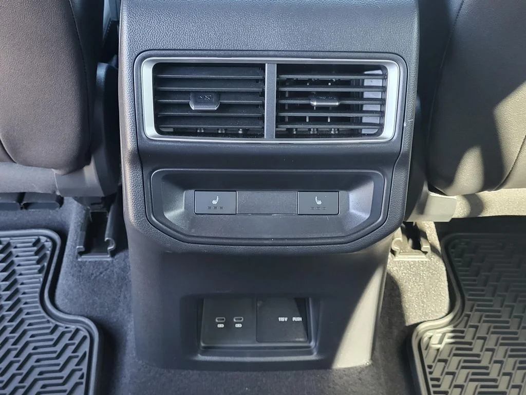 Used 2025 Deep Black Pearl Volkswagen 2.0T SEL image 24