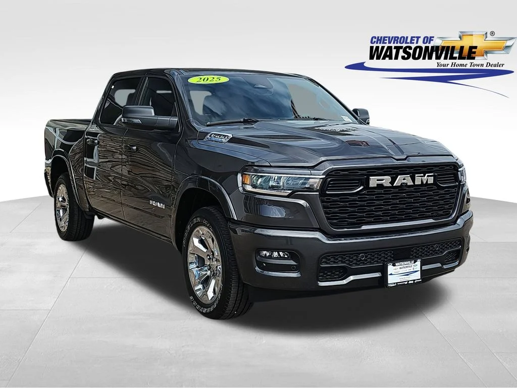 2025 RAM 1500 Big Horn/Lone Star Crew Cab 5'7's photo