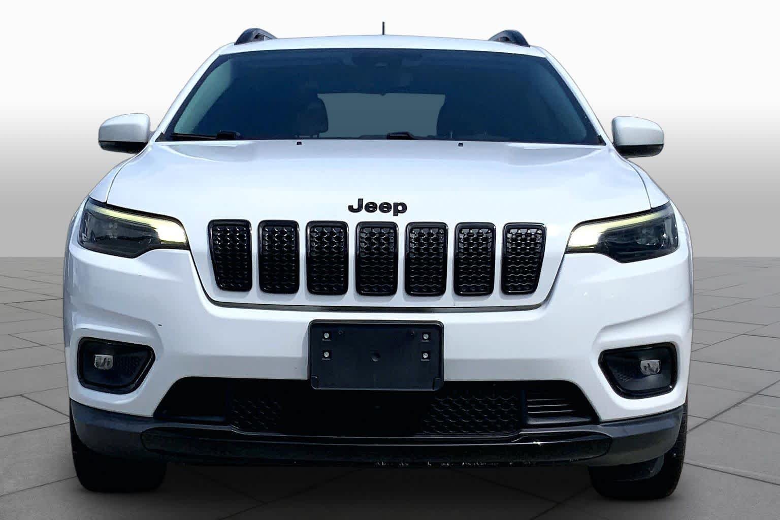 Used 2021 Bright White Clearcoat Jeep Altitude image 4