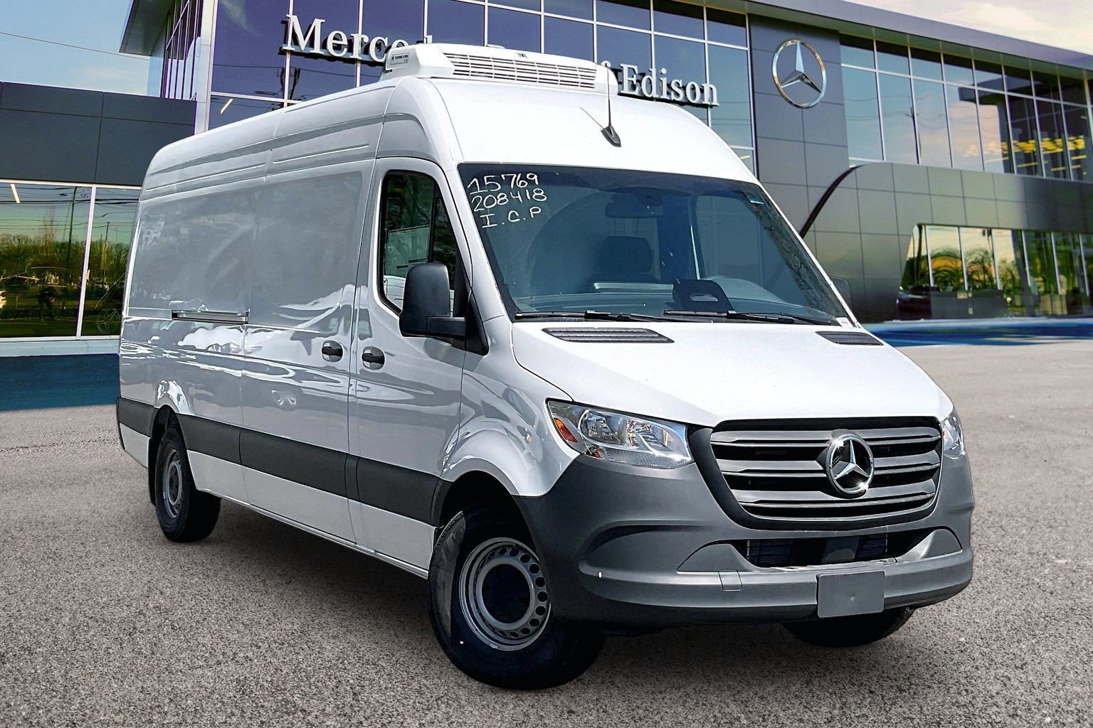 New 2025 Arctic White Mercedes-Benz Cargo 170 WB image 10