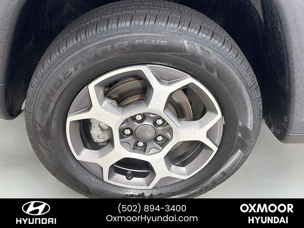 Used 2022 Laser Blue Pearlcoat Jeep Trailhawk image 30