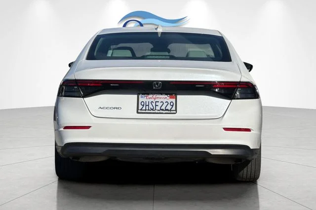 Certified Used 2023 Platinum White Pearl Honda EX image 5