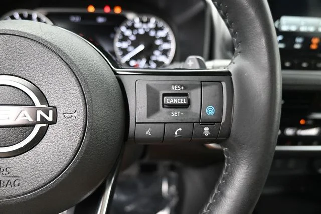 Used 2023 Black Nissan SL image 31