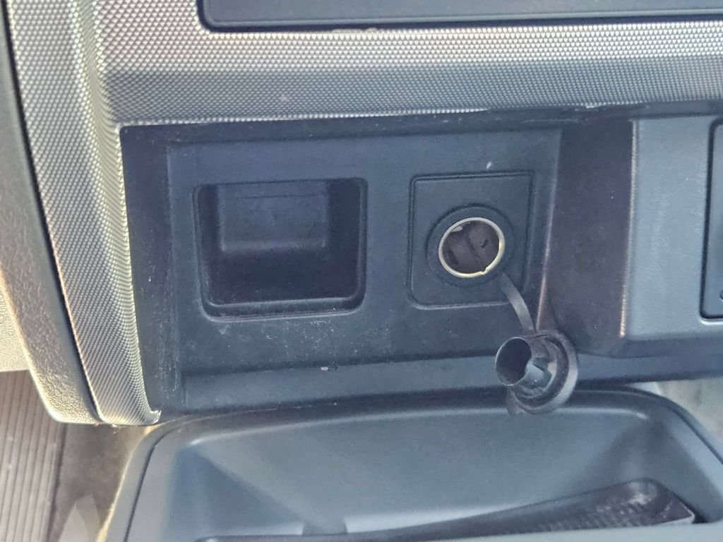 Used 2006 Black Dodge SLT image 25
