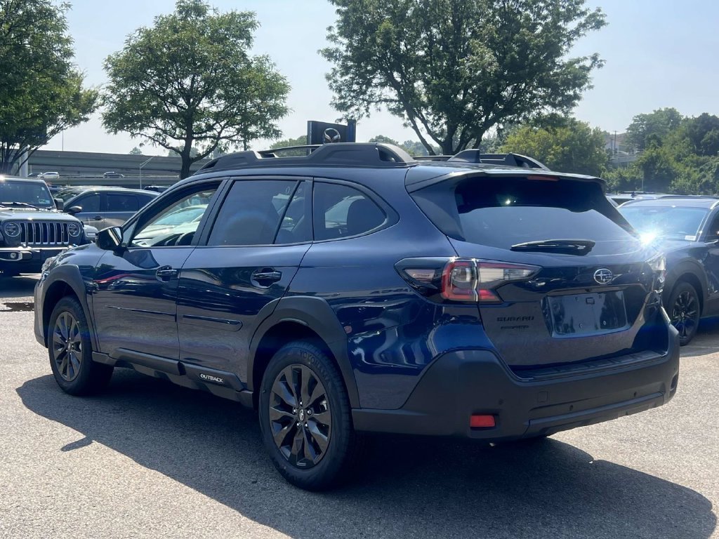 Used 2025 Blue Subaru Onyx Edition image 5