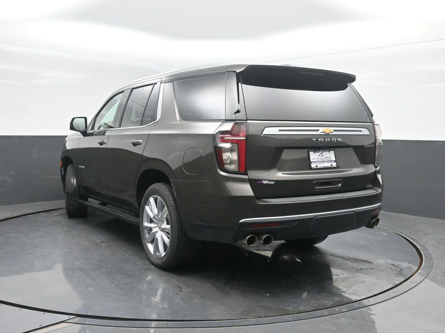 Used 2021 Graywood Metallic Chevrolet High Country image 47