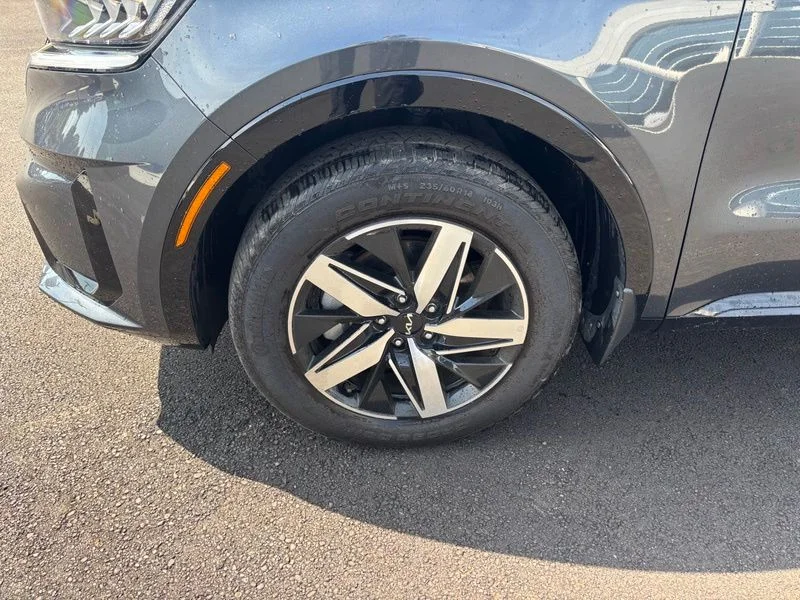 Used 2023 Gray Kia S image 17