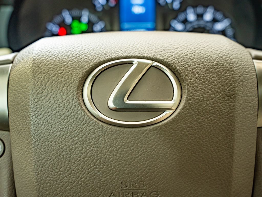 Used 2016 Nebula Gray Pearl Lexus 460 image 23