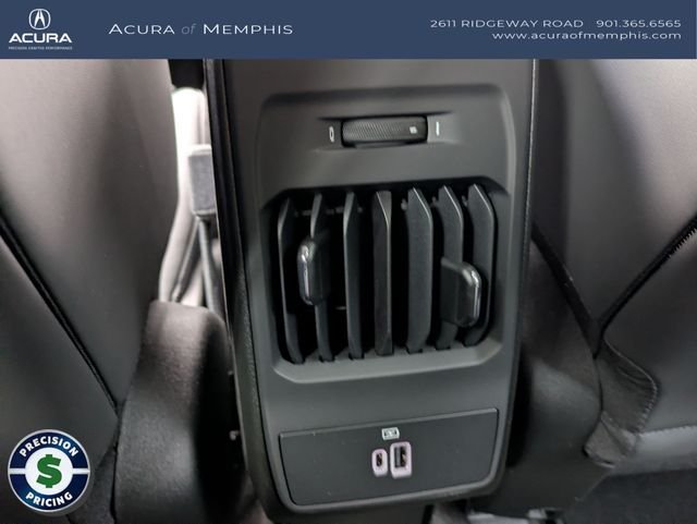 Used 2025 White Alfa Romeo Base image 25