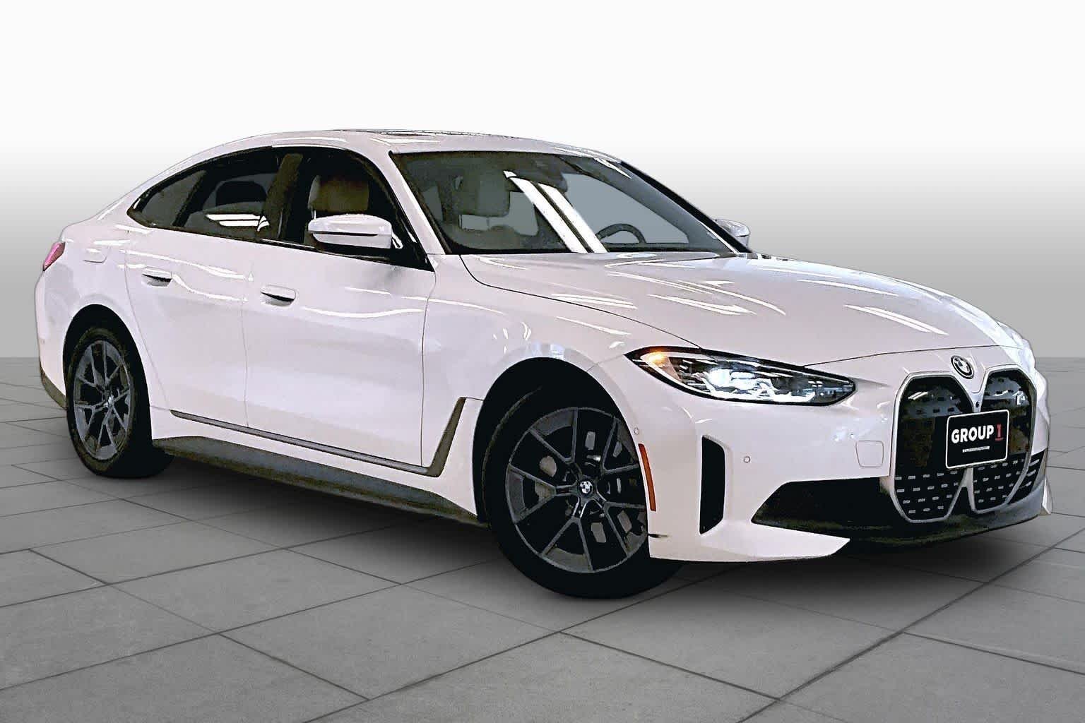 Used 2023 Mineral White Metallic BMW eDrive40 image 2