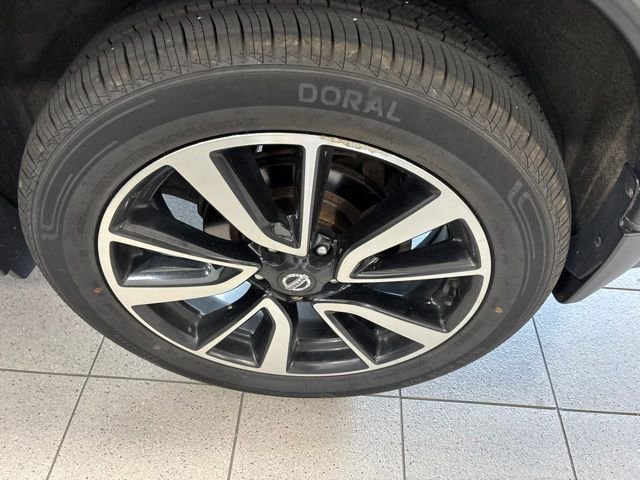Used 2019 Black Nissan SL image 11