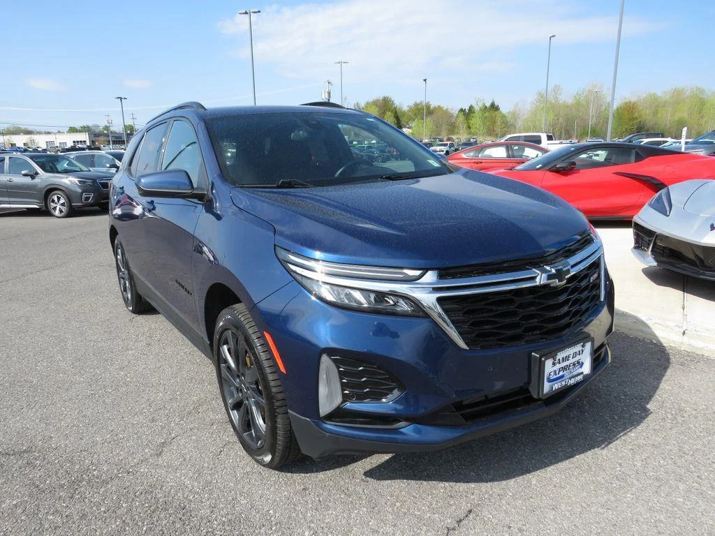 Used 2023 Blue Chevrolet RS image 3
