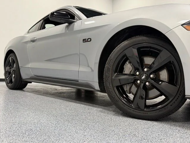 Used 2023 Silver Ford GT image 3