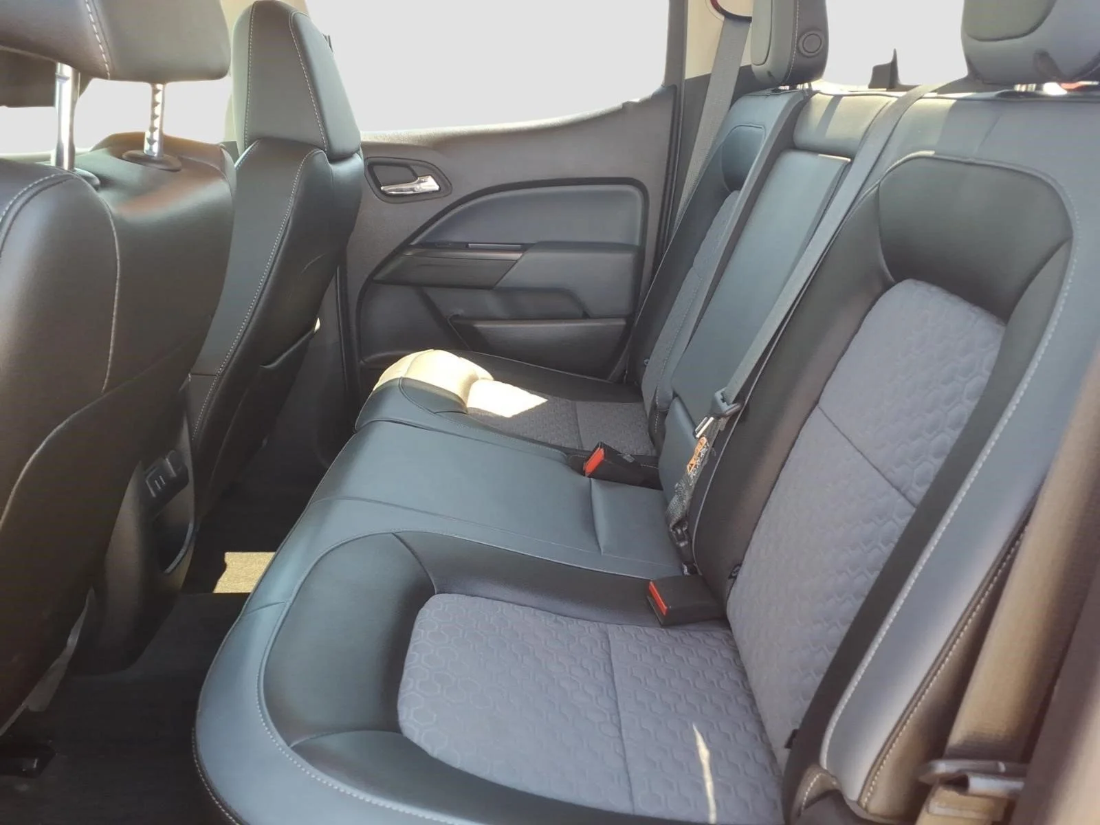 Used 2017 Red Hot G7c Chevrolet Z71 image 14