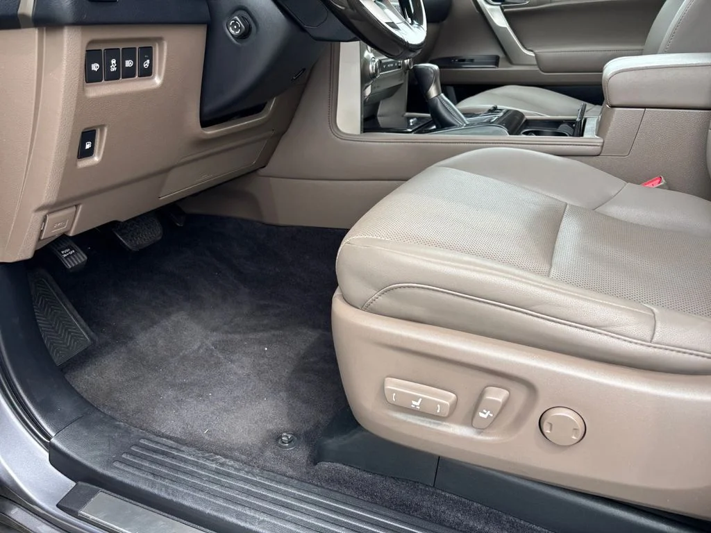 Used 2021 Gray Lexus 460 image 36