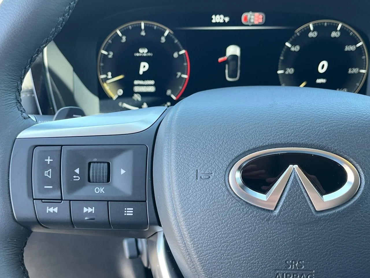 Certified Used 2026 Mineral Black INFINITI Luxe image 19