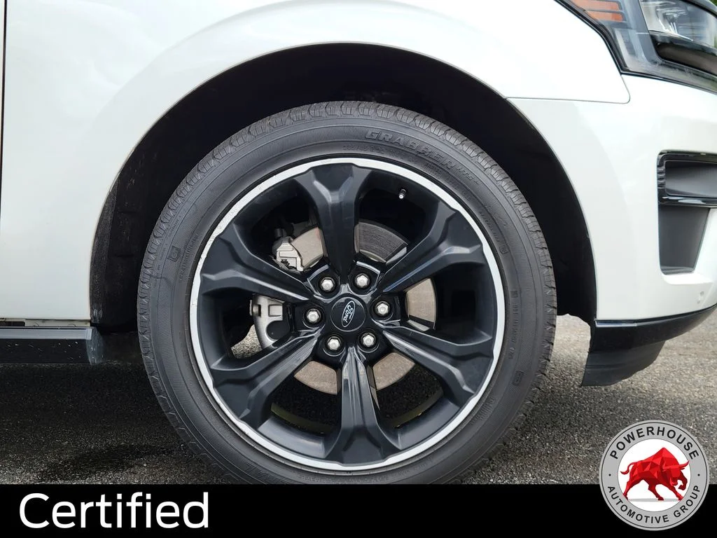 Used 2023 White Ford Limited image 12