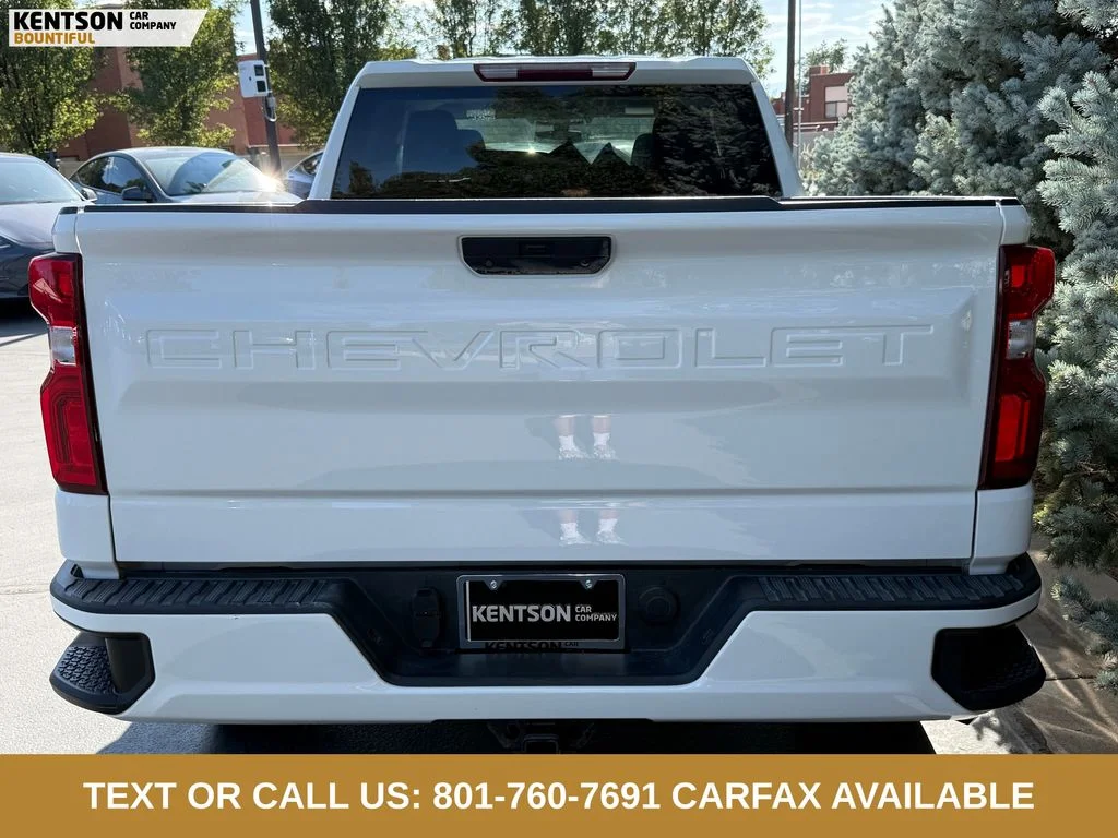 Used 2021 White Chevrolet Custom image 7