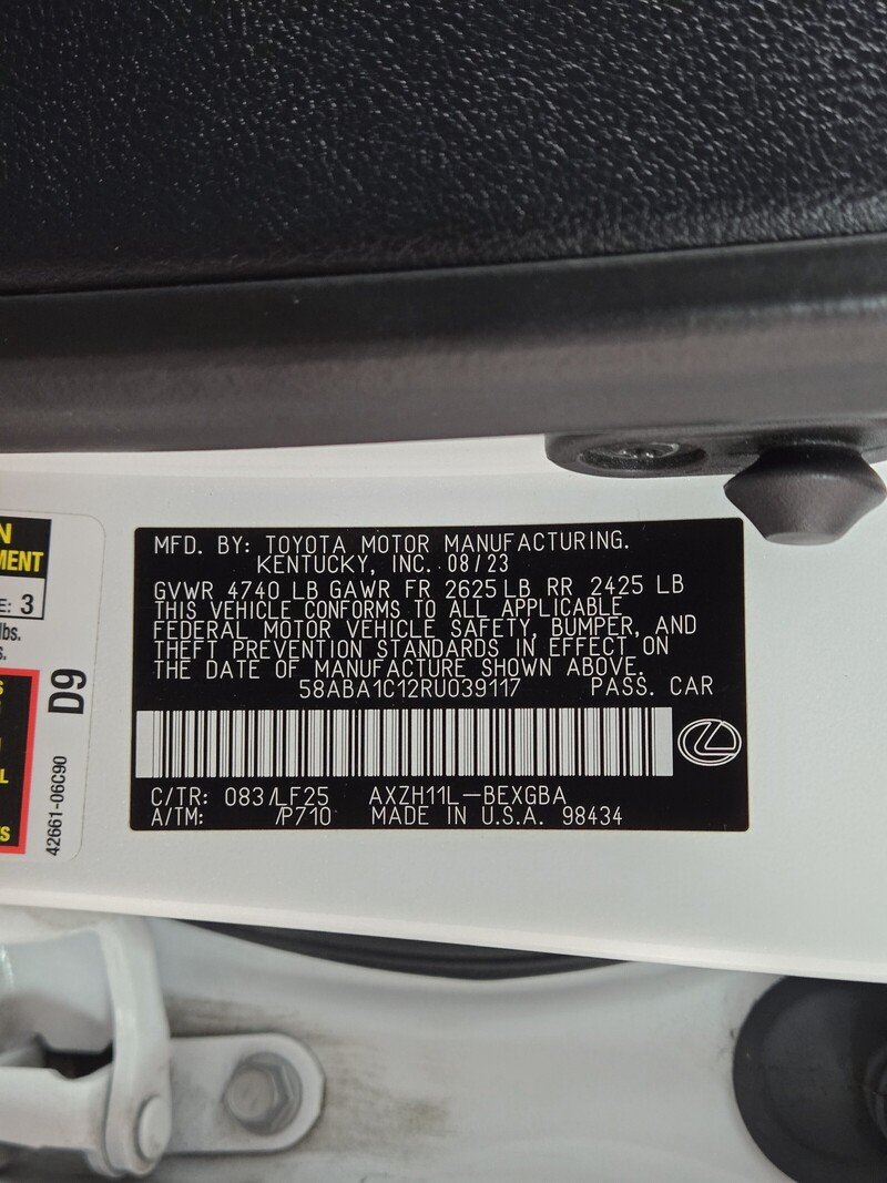 Certified Used 2024 Ultra White Lexus F SPORT HANDLING image 31