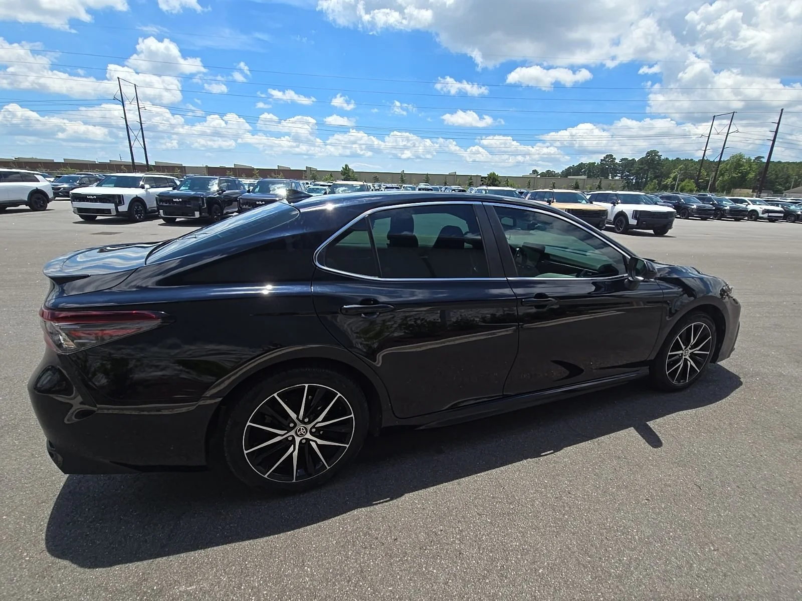 Used 2022 Midnight Black Metallic Toyota SE image 12