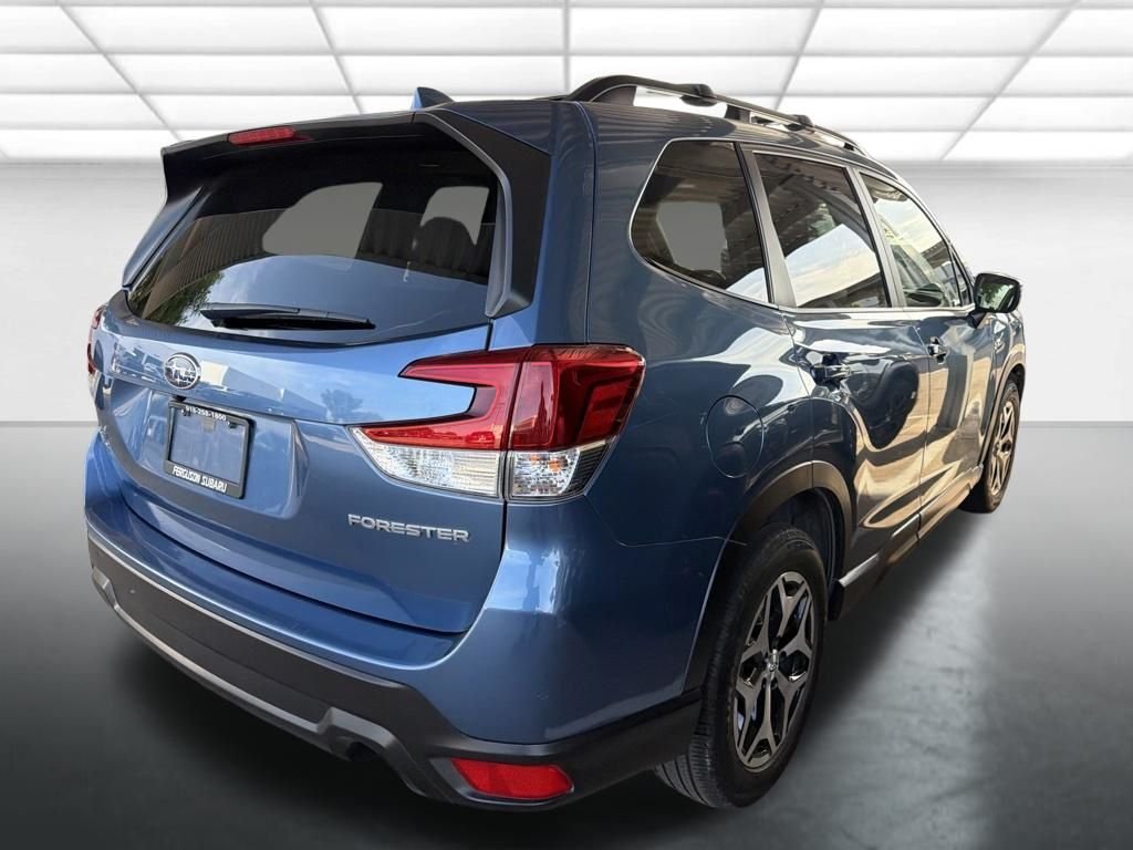 Used 2019 Blue Subaru Premium image 2