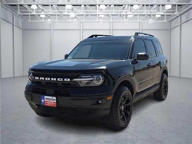 Used 2024 Black Ford Outer Banks 4x4 image 1