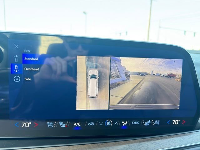 2026 Chevrolet Suburban High Country - Photo 37