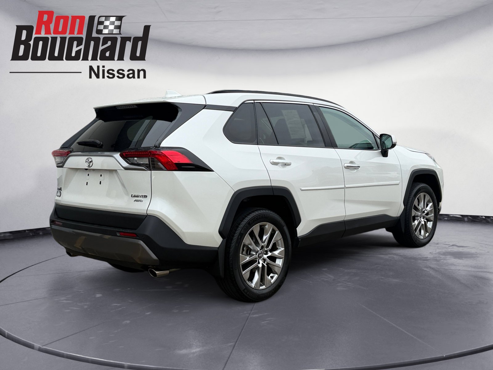 Used 2021 Blizzard Pearl Toyota Limited image 2