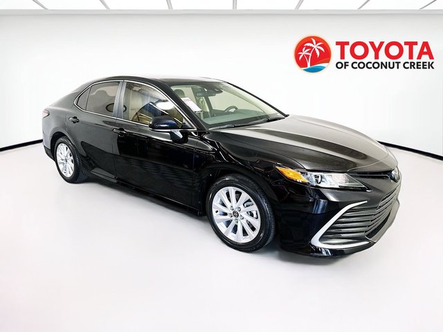 2025 Toyota Camry thumbnail 6