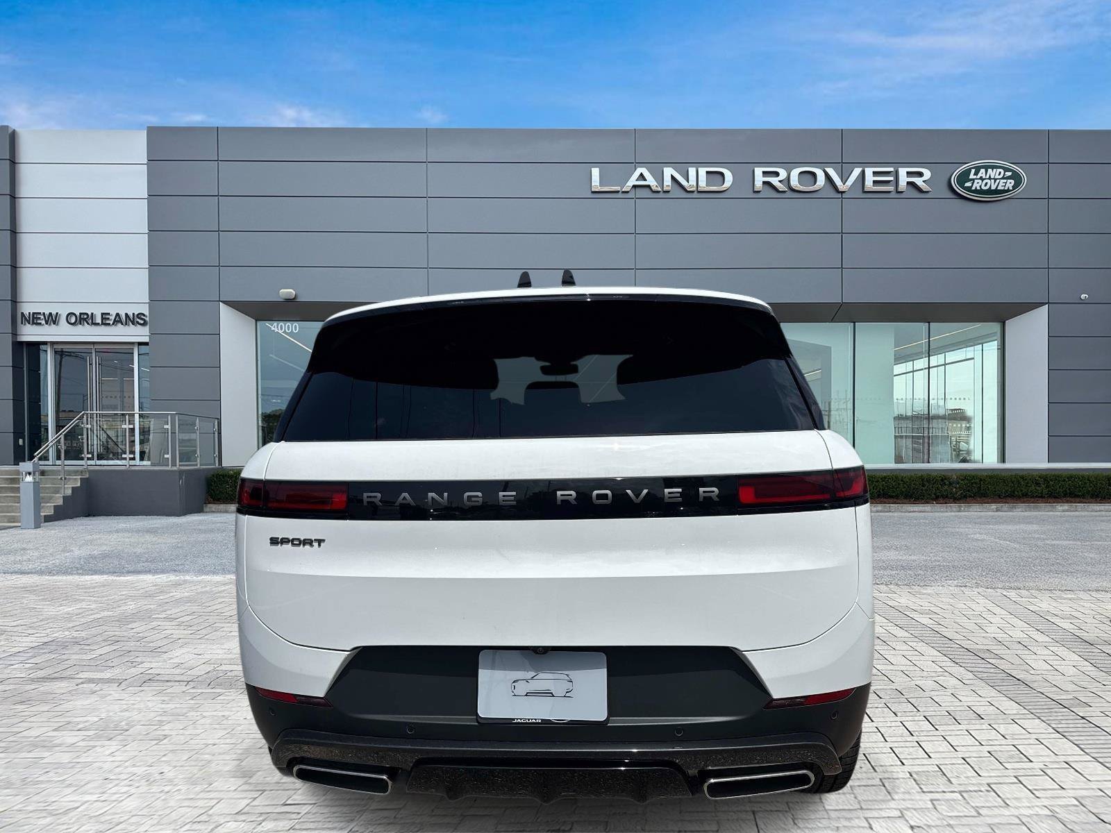 New 2026 Fuji White Land Rover SE image 6