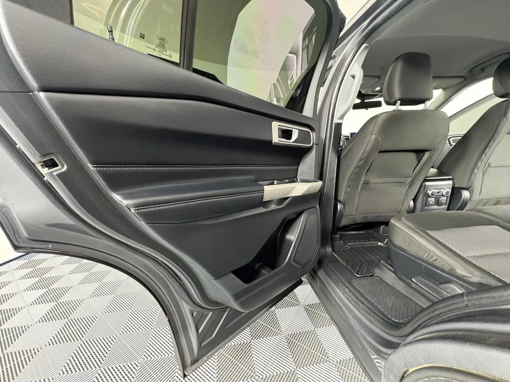 Used 2022 Gray Ford XLT image 26