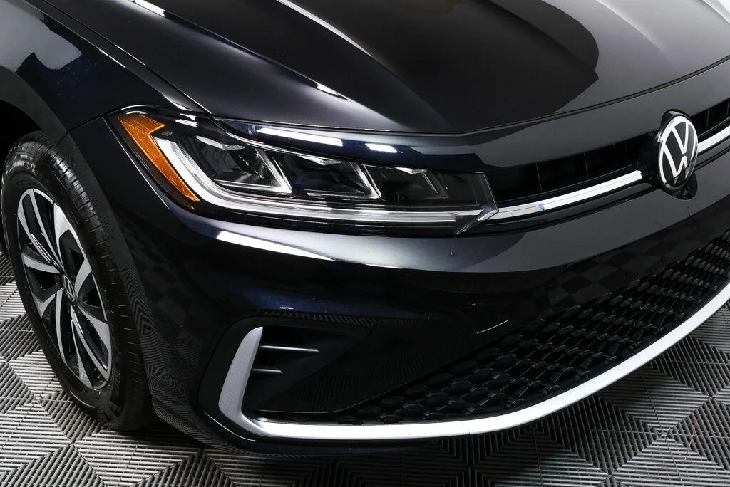 New 2026 Deep Black Pearl Volkswagen S image 36