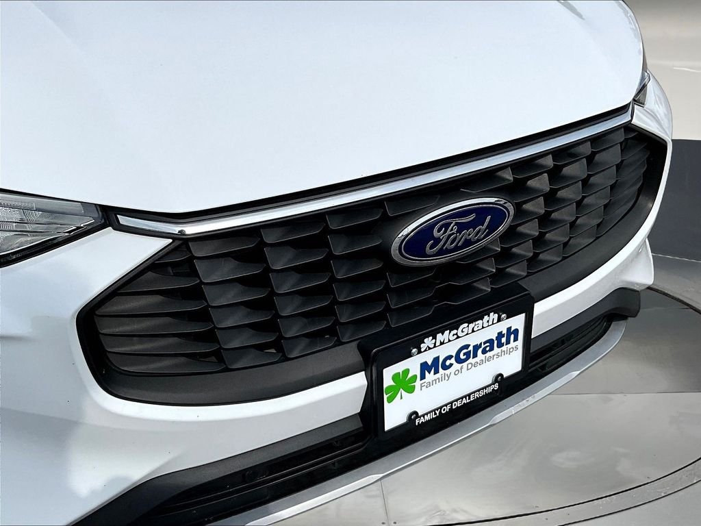 Used 2024 White Ford Active image 34