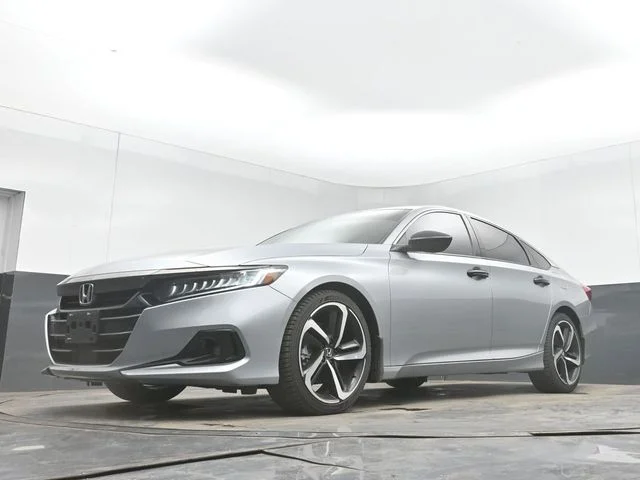 Used 2022 Silver Metallic Honda Sport Special Edition image 31