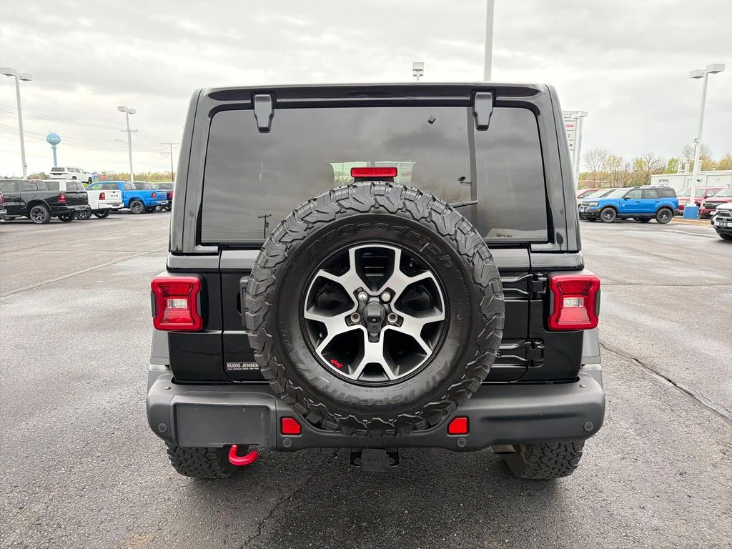 Used 2021 Black Jeep Unlimited Rubicon image 4