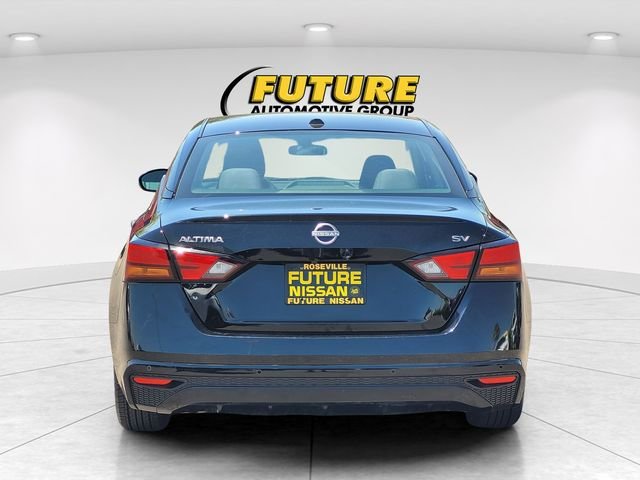 Used 2023 Black Nissan 2.5 SV image 8