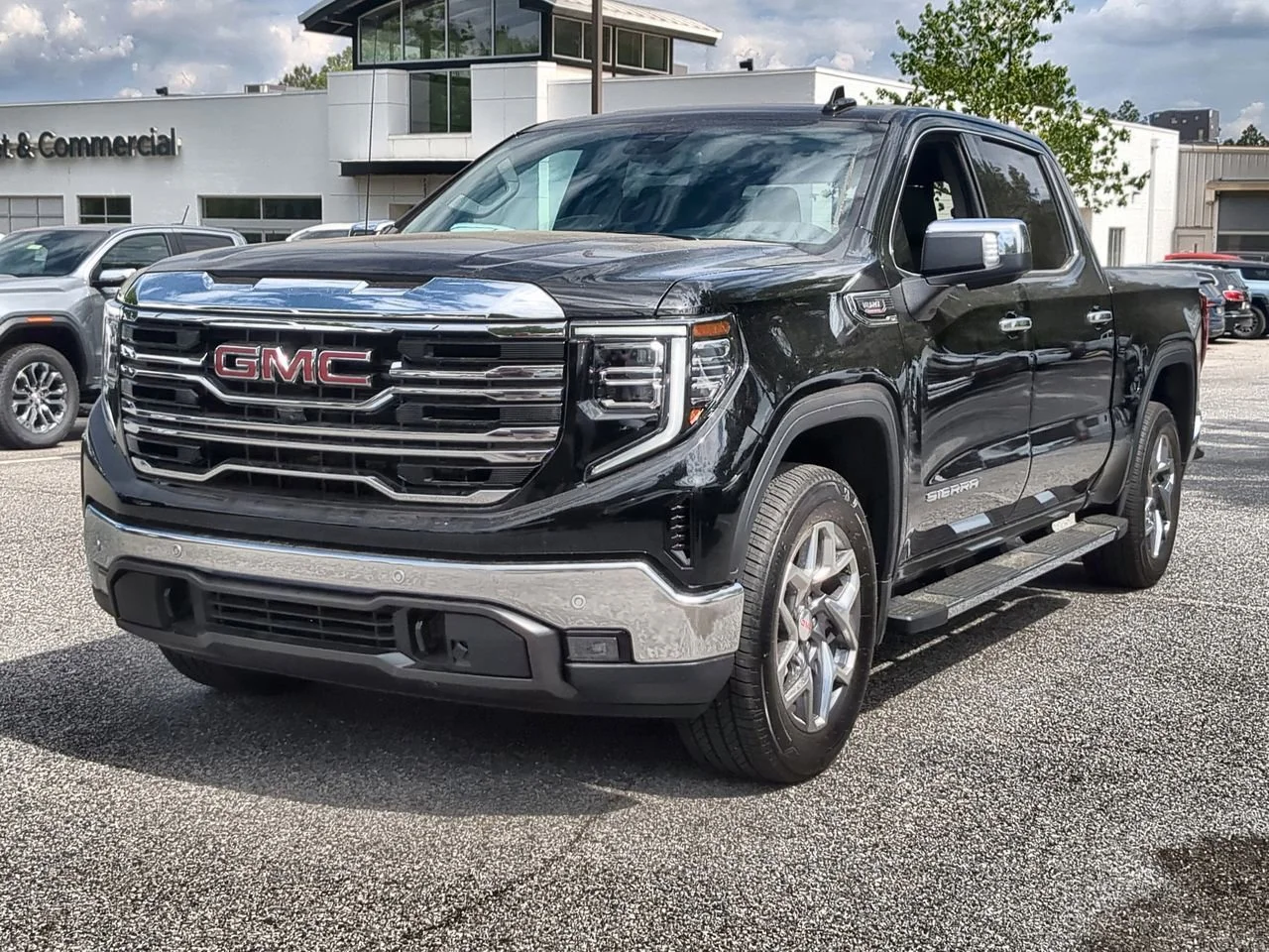 New 2026 Onyx Black GMC SLT image 4