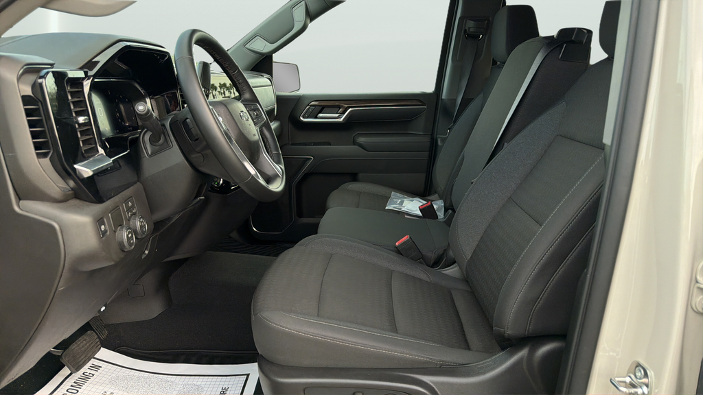 Used 2026 White Chevrolet RST image 17
