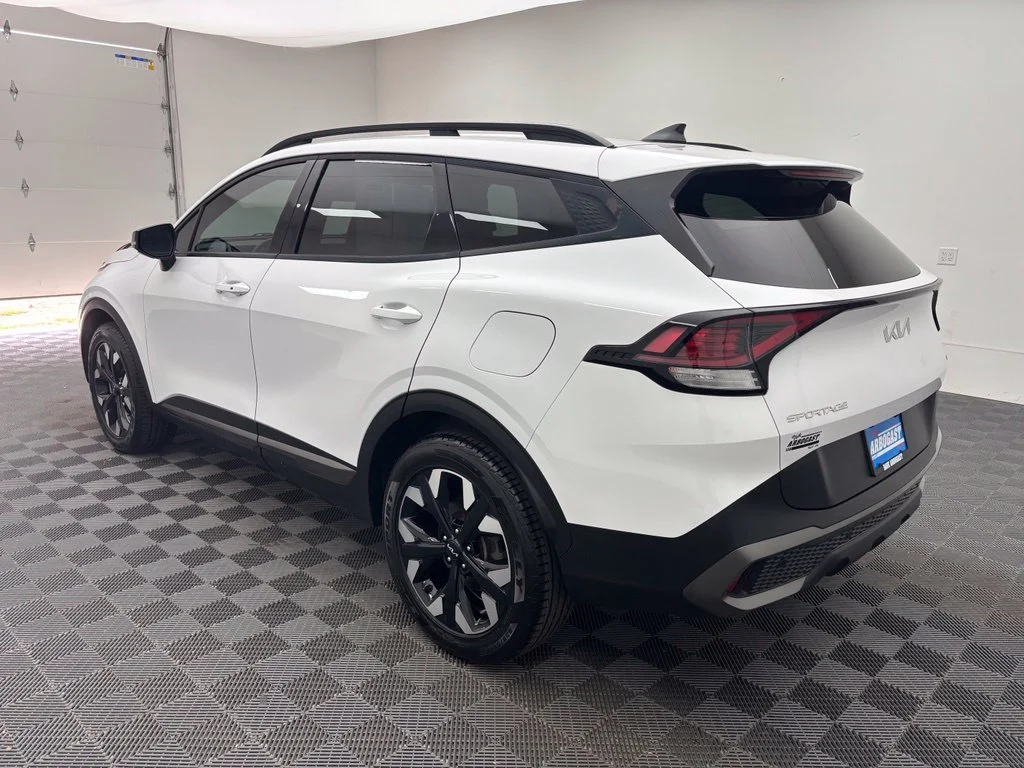 Used 2023 White Kia X-Line image 11